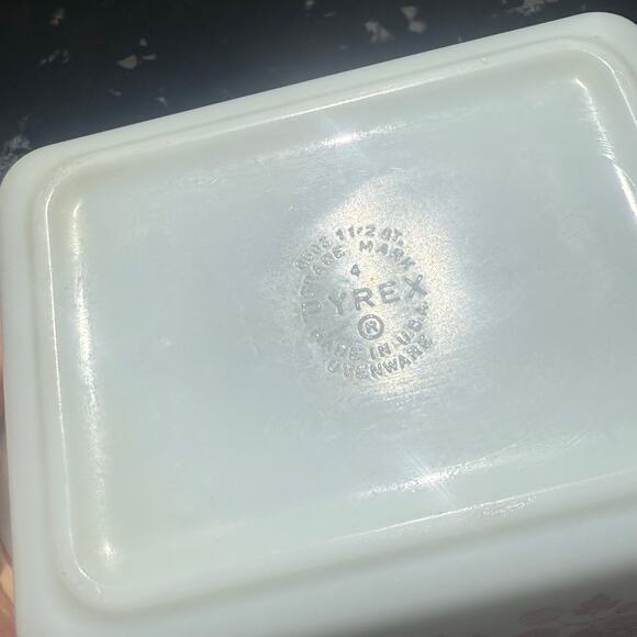 Vintage Pyrex Pink Gooseberry Refrigerator Dish 503 w/Lid 503C - 1 1/2 Qt - Picture 4 of 12